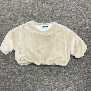 Doe & Rae faux fur cropped‎ top